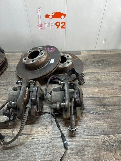 34118848417 Комплект передних тормозов BMW 3-series F30 2012 34 11 8848417, 34 11 8855010, 34 11 6850649, 34 11 6850650, 34 11 6850648, 34 30 6792254