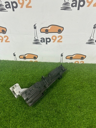 17117600536 Крепление радиатора BMW 1-series F20 2014 17 11 7600536