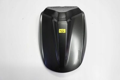 3097658877039176 Suzuki gsx - s 750 17 - 23 накладка обтекатель сиденья