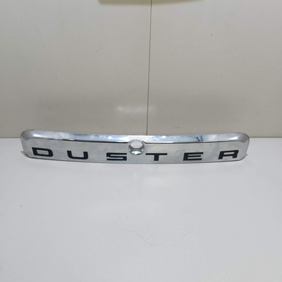 848100075R Накладка двери багажника Renault Duster 2012