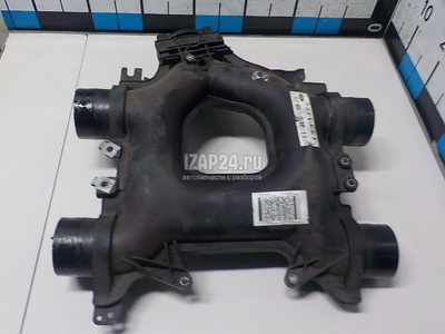 LR092851 Воздуховод Land Rover Range Rover IV 2013