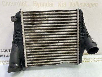 4M0145804BN Интеркулер Volkswagen Touareg 3 CR7 до рестайлинг 2020