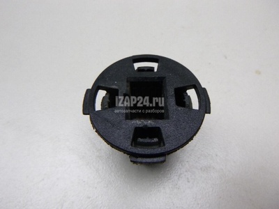 215863295R Кронштейн радиатора Renault Sandero 2014