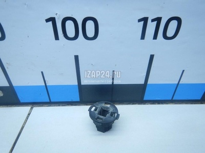 215863295R Кронштейн радиатора Renault Sandero 2014