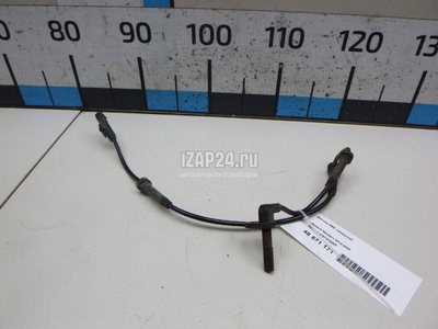 479104225R Датчик ABS передний Renault Sandero 2014