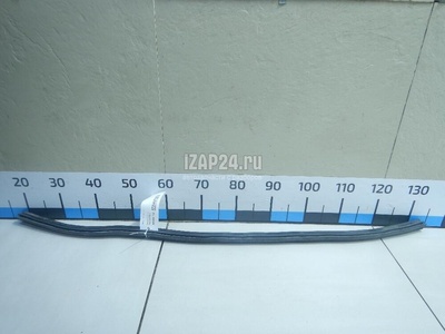 668306984R Уплотнитель капота Renault Kaptur 2016