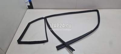 83530M0000 Уплотнитель стекла двери Hyundai-Kia Creta 2016