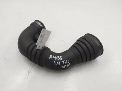 8D0129615A Патрубок турбины Audi A4(B5) 1999