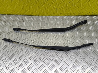 LR025114 Щеткодержатель (поводок стеклоочистителя, дворник) Land Rover Range Rover Evoque I (2011-2018) 2016 , LR086383