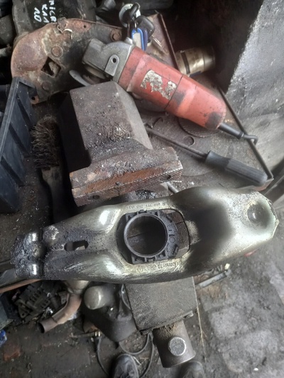 012141719B лапа сцепление подшипник audi a4 b5 1.9 tdi 1998 год