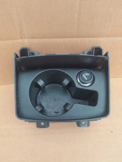 4F1862533C крепление на кружка напитки audi a6 c6 04 - 11r европа