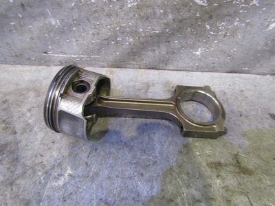 L3Y211010 Шатун Mazda 3 (BK) 2002-2009