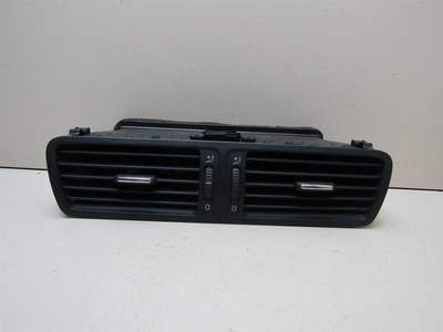 3C1819728E1QB Дефлектор воздушный VW Passat (B6) 2005-2010