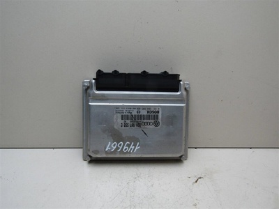 8D0907558E Блок управления двигателем VW Passat (B5) 1996-2000