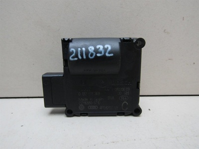4F0820511B Моторчик заслонки печки Audi Allroad quattro 2005-2012