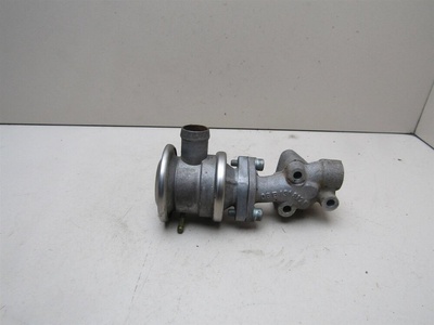 06B131101C Клапан рециркуляции выхлопных газов VW Passat (B5+) 2000-2005