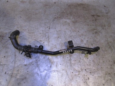 7L6121071B Трубка системы охлаждения VW Touareg 2002-2010