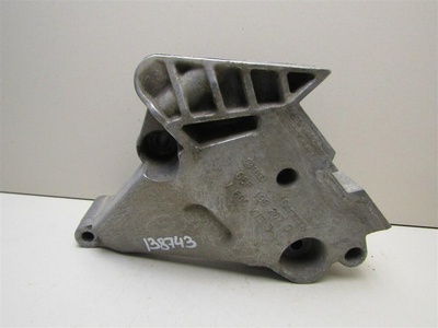 06F199207Q Кронштейн опоры двигателя Skoda Octavia (A5 1Z-) 2004-2013