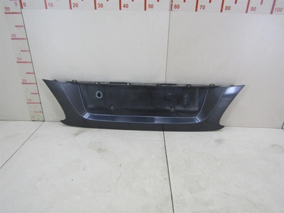 84810BM574 Накладка крышки багажника Nissan Almera N16 2000-2006