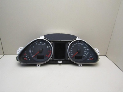 4F0920900M Панель приборов Audi A6 (C6,4F) 2005-2011