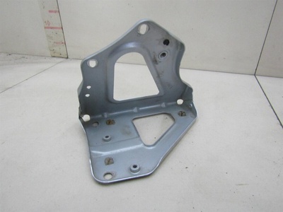 4F0821136A Кронштейн крепления крыла Audi A6 (C6,4F) 2005-2011