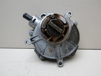 06E145100E Насос вакуумный Audi A6 (C6,4F) 2005-2011