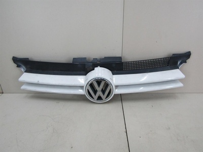 1J0853653CGRU Решетка радиатора VW Golf IV \Bora 1997-2005