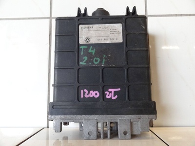044906022R Volkswagen транспортер t4 1995 2.0 b блок управления двигателя