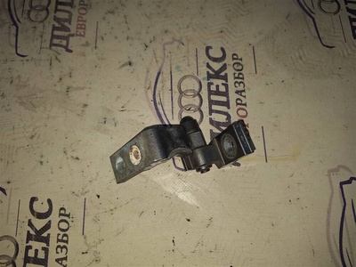 4L0831401A петля двери Audi Q7 2005-2015 2012