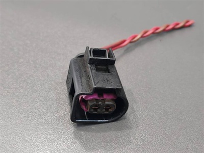 4d0971992 разъем VW Touareg 2002-2010 2006