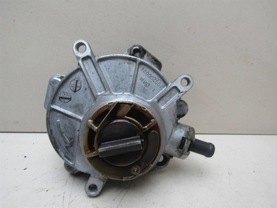 06E145100E Насос вакуумный Audi A6 (C6,4F) 2005-2011