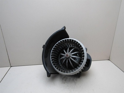 7L0820021L Моторчик печки VW Touareg 2002-2010