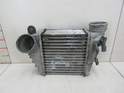 1J0145803N Интеркулер Skoda Octavia (A4 1U-) 2000-2011