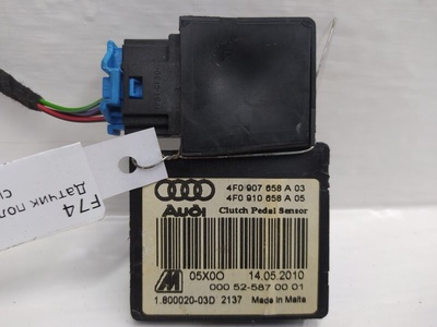 4F0907658A Датчик положения педали сцепления Audi A6(C6) рест. (2008-2011) 2010