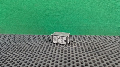 4D0907307A Реле (прочее) Audi A8 D2 (S8) 2000 4D0 907 307A
