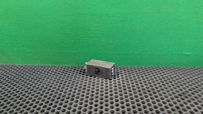 443927351B Реле (прочее) Audi A6 C4 (S6,RS6) 1996 443 927 351 B