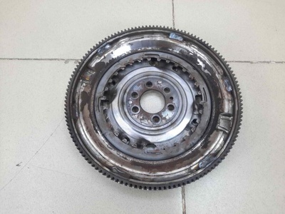 03C105266E Маховик Volkswagen Passat B6 Golf Jetta