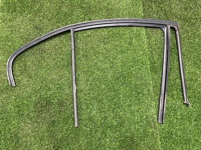 51357414534 уплотнитель стекла двери BMW 3-Series F30 2018 , 7414534