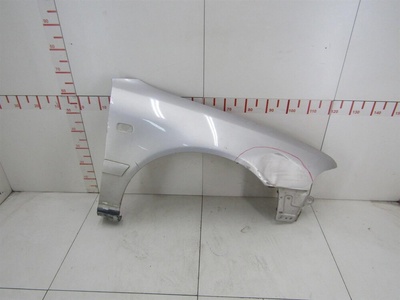 8D0821106M Крыло переднее правое Audi A4 (B5) 1994-2002