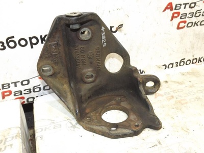074130147C Кронштейн ТНВД VW Transporter T4 1996-2003