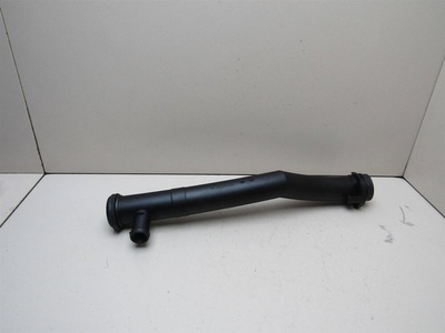 03F121065A Трубка системы охлаждения VW Golf VI 2009-2012
