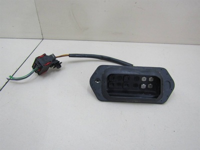 8200428699 Выключатель концевой Renault Kangoo 2008-2021