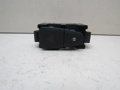 252100502R Кнопка аварийной сигнализации Renault Scenic 2009-2015