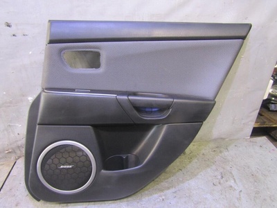 B36D6852YA02 Обшивка двери задней правой Mazda 3 (BK) 2002-2009