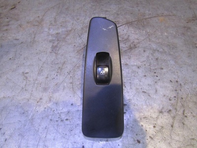 8584008001LAM Кнопка стеклоподъемника SsangYong Rexton I 2001-2007