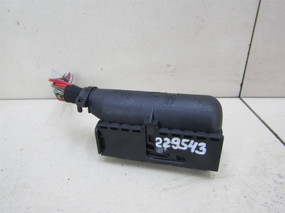 7L0906385A Разъем VW Transporter T5 2003-2015