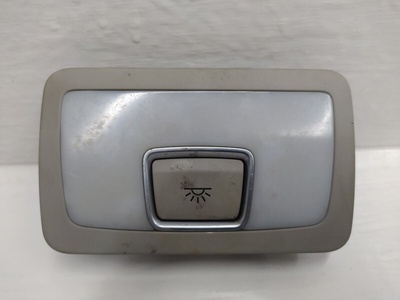 4L0947124A Фонарь салона (плафон) Audi Q7 (2005-2009) 2006