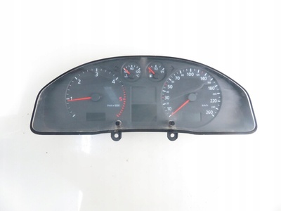 8D0920900H спидометр audi a4 b5 avant 1.9 tdi - avg 110008938006