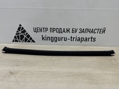 760839479 Уплотнитель стекла внутренний Volkswagen Touareg 3 CR7 до рестайлинг 2020
