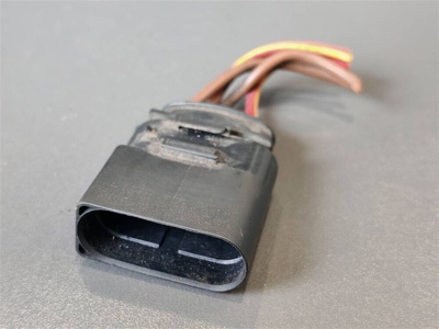 1j0973824 разъем VW Touareg 2002-2010 2006